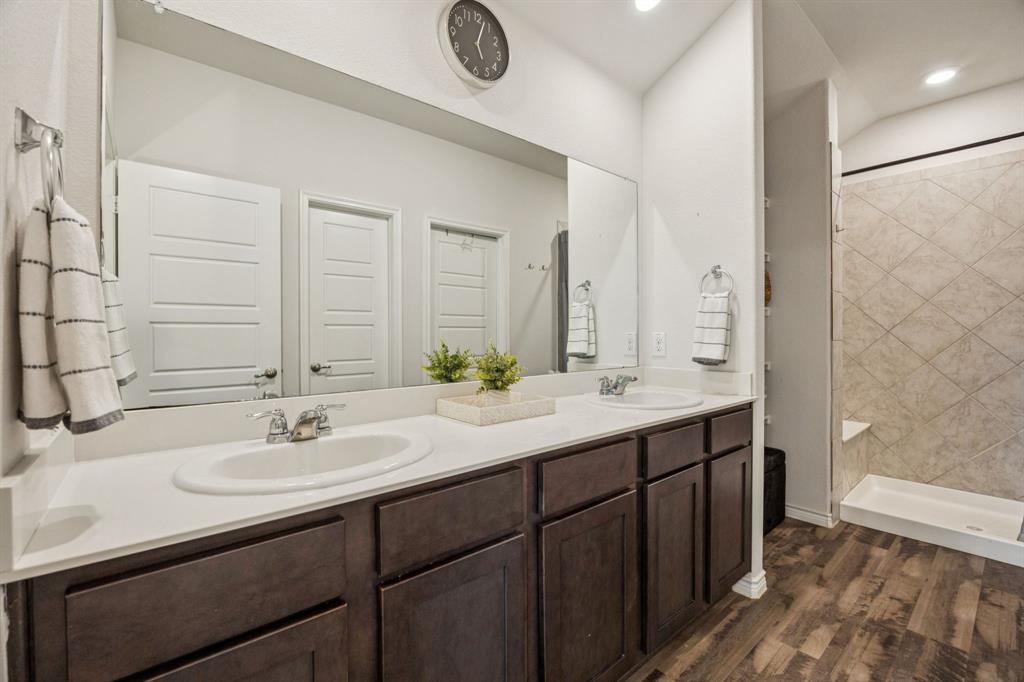 Sutton Fields North - Ph 1 - Residential