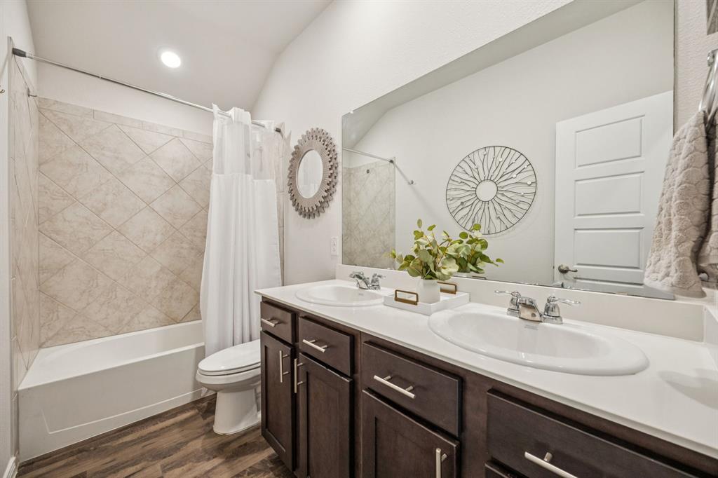 Sutton Fields North - Ph 1 - Residential