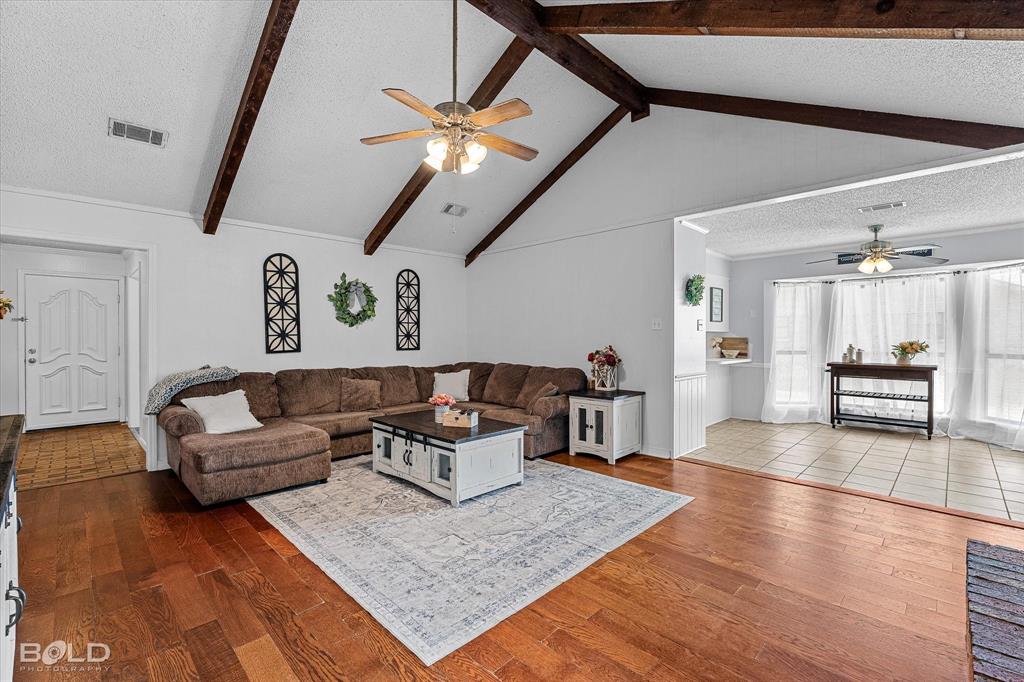 Bossier City, Louisiana 71112, United States, 4 Bedrooms Bedrooms, ,2 BathroomsBathrooms,Residential,Contingent,156720