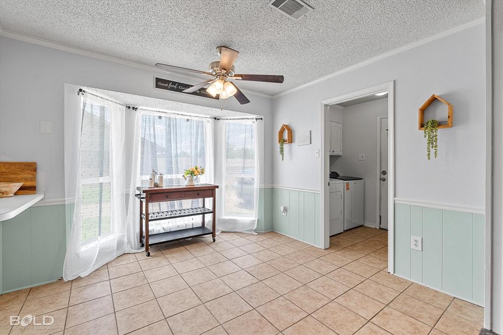 Bossier City, Louisiana 71112, United States, 4 Bedrooms Bedrooms, ,2 BathroomsBathrooms,Residential,Contingent,156720