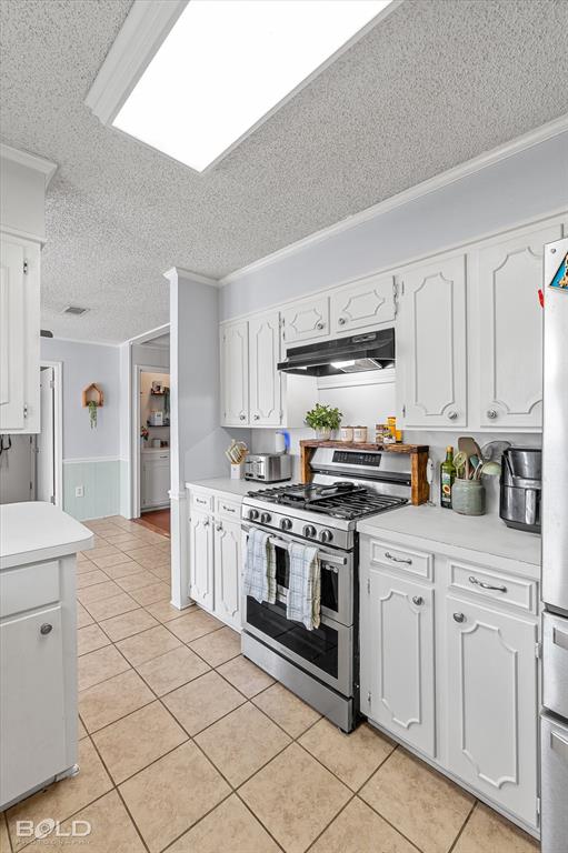 Bossier City, Louisiana 71112, United States, 4 Bedrooms Bedrooms, ,2 BathroomsBathrooms,Residential,Contingent,156720