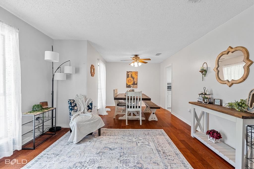 Bossier City, Louisiana 71112, United States, 4 Bedrooms Bedrooms, ,2 BathroomsBathrooms,Residential,Contingent,156720