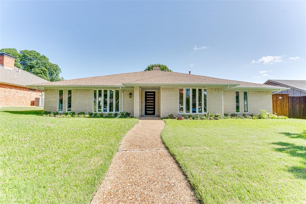 1705 Cross Bend Road