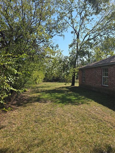 A home in Terrell