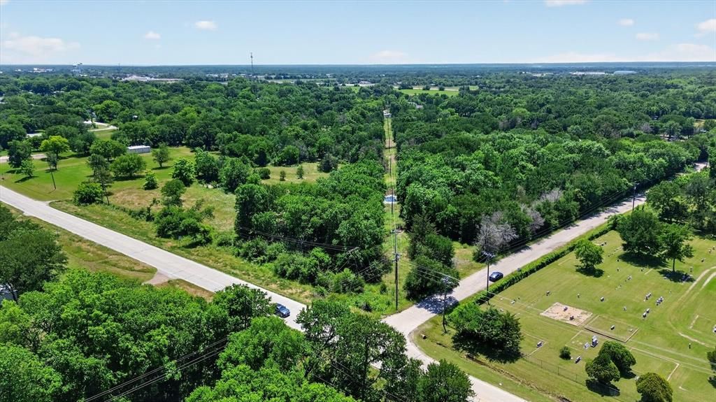 Photo of 613 W Main Street, Quinlan, TX 75474 (MLS # 21315985)