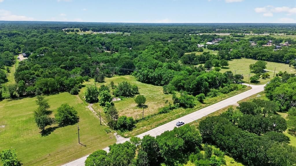 Photo of 613 W Main Street, Quinlan, TX 75474 (MLS # 21315985)