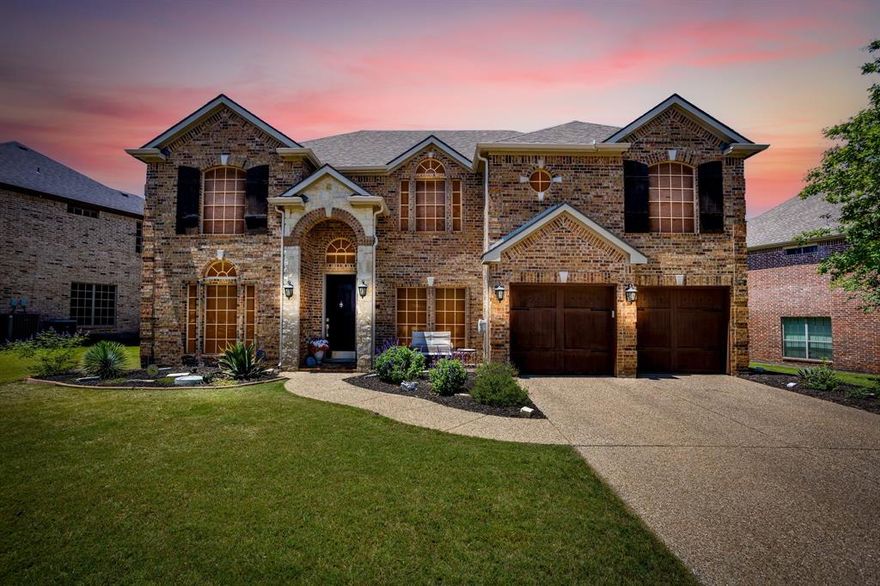 This beautifully maintained home overlooking Hole 9 of The Resort on Eagle Mountain Lake offers the perfect blend of comfort, space, and lifestyle. Designed with large families in mind, the home features generous living spaces, fresh paint, and a truly move-in-ready feel. Enjoy relaxing golf course views while living in a community packed with resort-style amenities, including a clubhouse, pool, pickleball courts, basketball courts, lakeside pavilions, and a private community boat ramp with access to Eagle Mountain Lake. Whether you're entertaining guests, enjoying family gatherings, or taking advantage of the neighborhood amenities, this home delivers the ideal balance of everyday comfort and recreation.