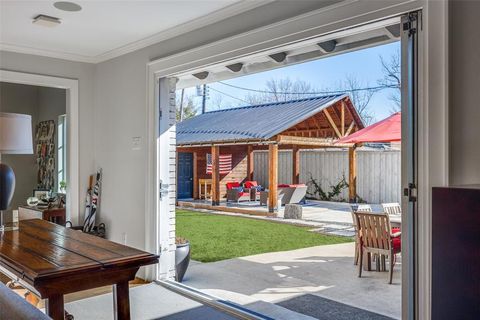 Tiny photo for 6441 Park Lane, Dallas, TX 75225 (MLS # 21083889)