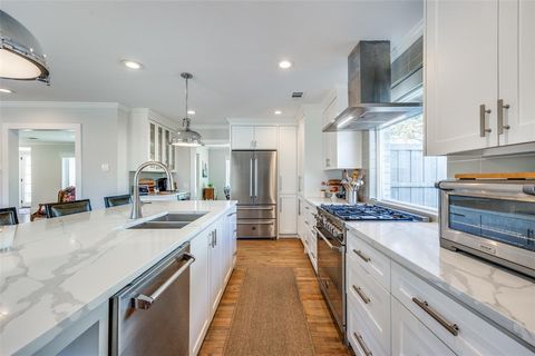 Tiny photo for 6441 Park Lane, Dallas, TX 75225 (MLS # 21083889)