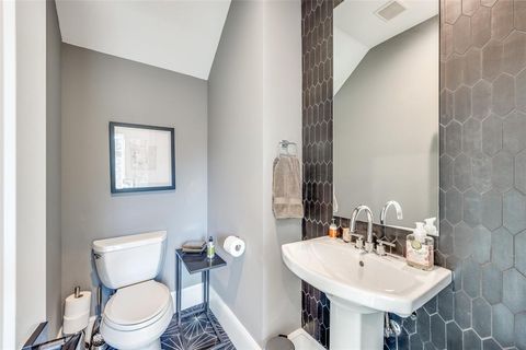 Tiny photo for 6441 Park Lane, Dallas, TX 75225 (MLS # 21083889)