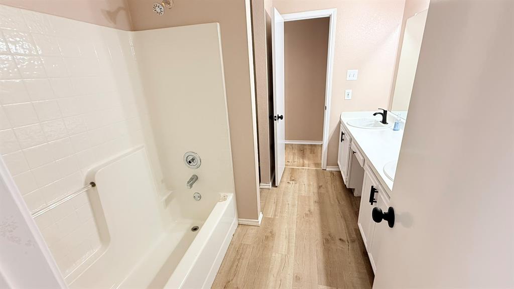 Casa Loma Estates Rep - Residential