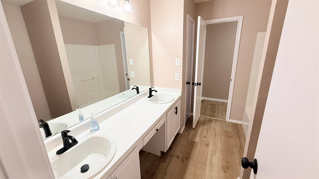 Casa Loma Estates Rep - Residential