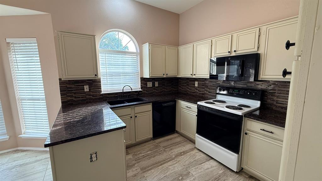 Casa Loma Estates Rep - Residential