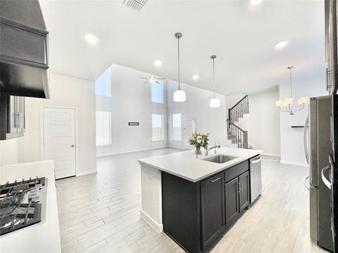 Photo of 991 Sprangletop Street, Allen, TX 75013 (MLS # 21202267)