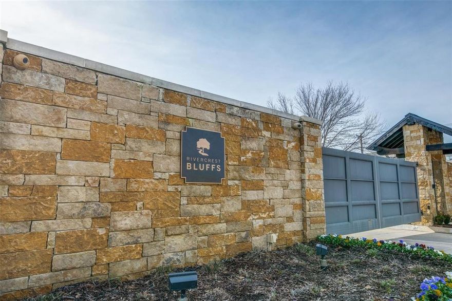 LAST LOT ON THE RIVER! Rare opportunity to live right on the Trinity River and Trail System. This unique bluff lot offers fabulous views and back to the trail with immediate private access to the river and to a large cabled off yard maintained by the HOA. Great chance to build your dream home with a builder of your choice. Completed architectural plans are already available for a 4,500 square foot home. This beautiful gated neighborhood was designed around the river, has fabulous large trees, meandering walks and while it feels like a quaint neighborhood of yesterday it checks all the boxes for today's lifestyle. Situated minutes from downtown and the Cultural District with several restaurants within walking distance of your front door. Rivercrest Bluffs is the premier neighborhood in Fort Worth's new River District. Friendly neighbors who are very inclusive and active in their neighborhood. Come visit and you will want to stay.