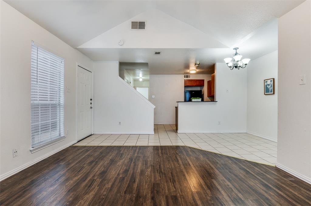 905 Fairbanks Circle