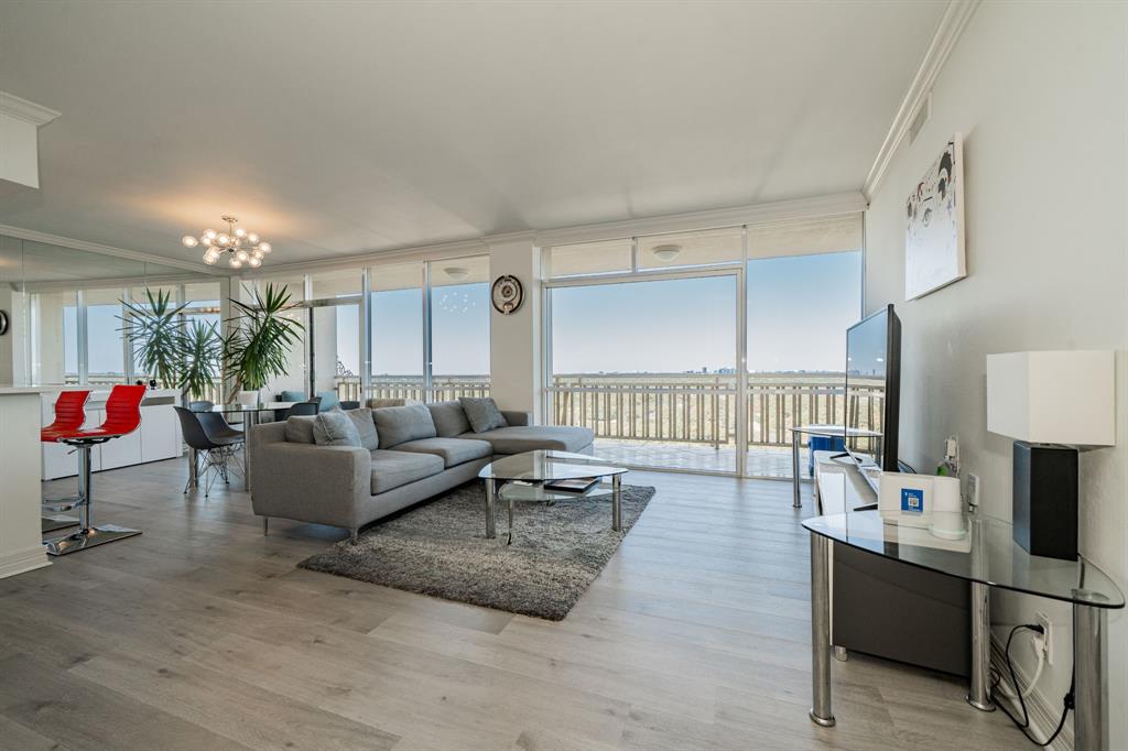 PRESTON TOWER CONDO - Residential