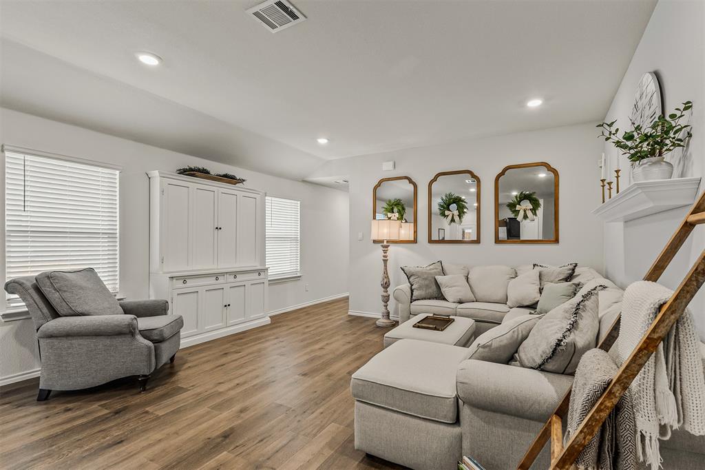 1020 Rio Bravo Drive