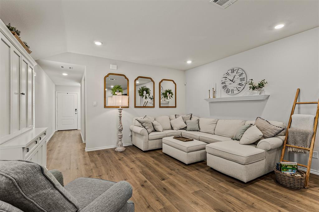 1020 Rio Bravo Drive