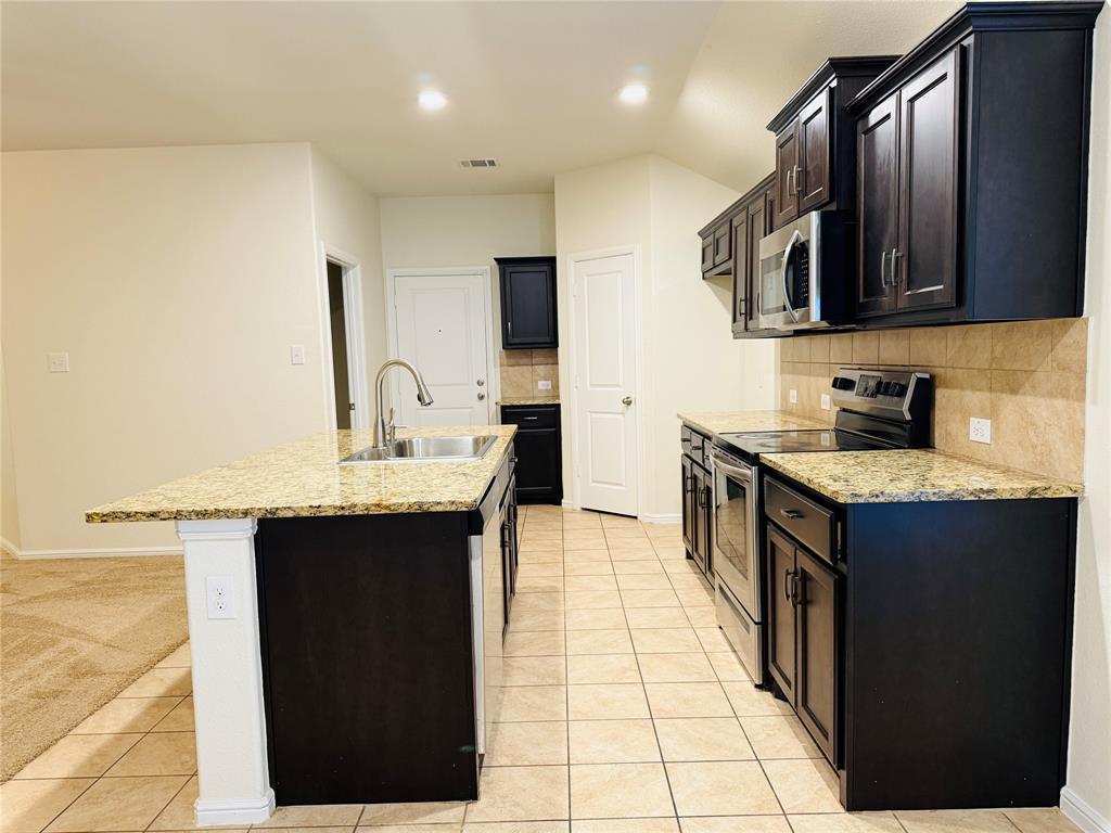 Watersbend South - Residential Lease