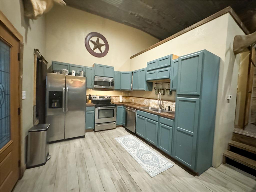 6187 Mockingbird Lane