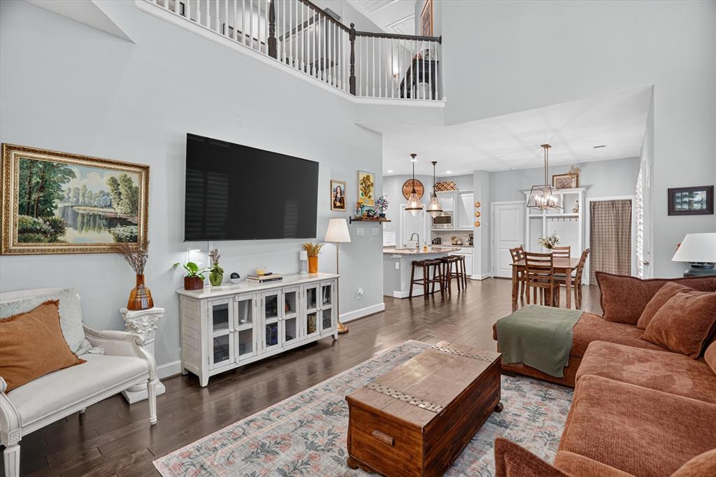 6028 Morningside Drive
