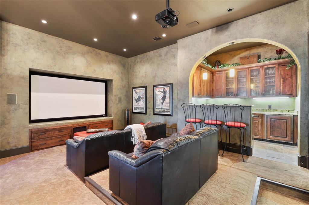 Chateau Du Lac Ph I - Residential