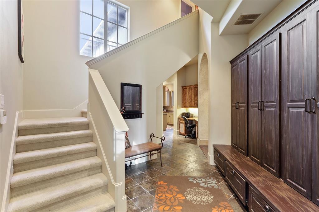 Chateau Du Lac Ph I - Residential