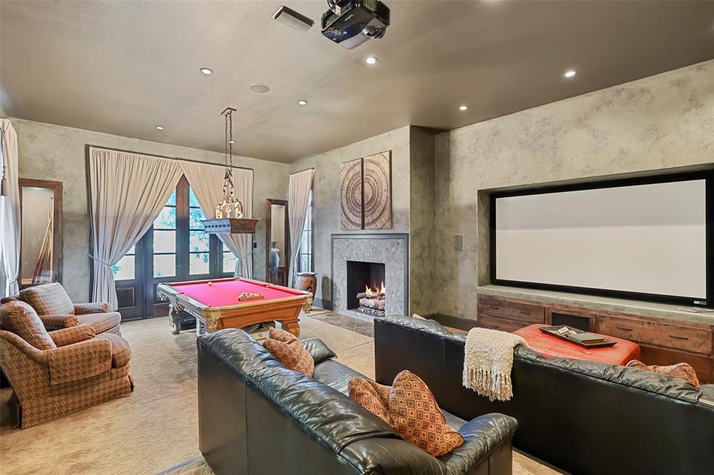 Chateau Du Lac Ph I - Residential