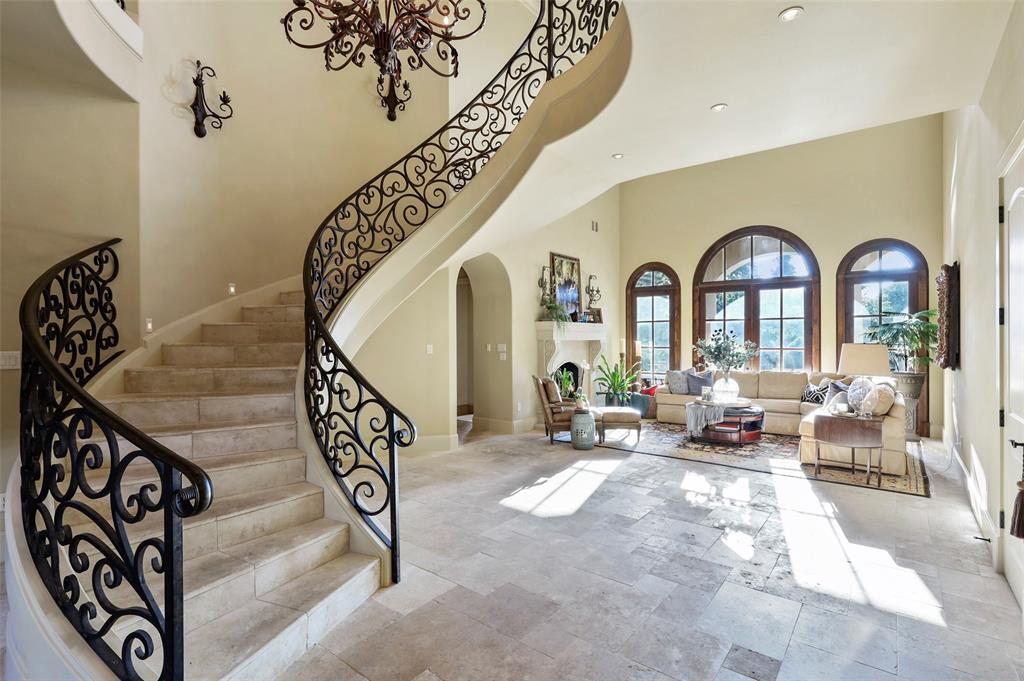 Chateau Du Lac Ph I - Residential