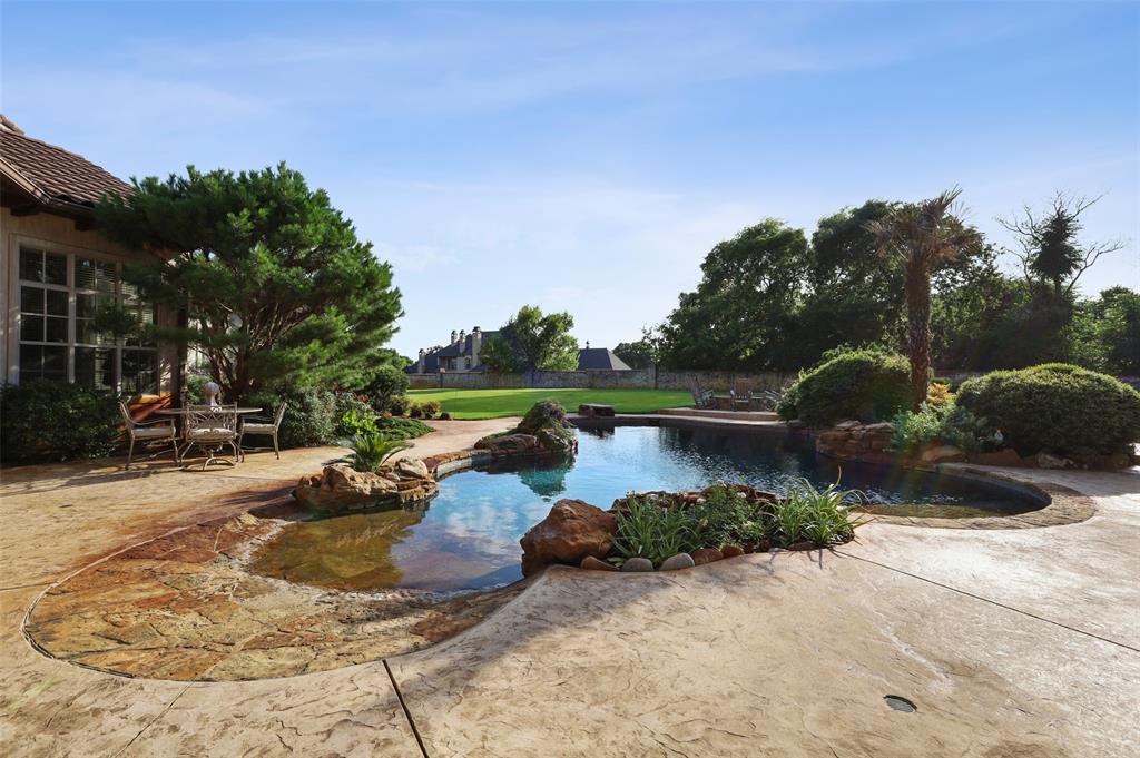 Chateau Du Lac Ph I - Residential