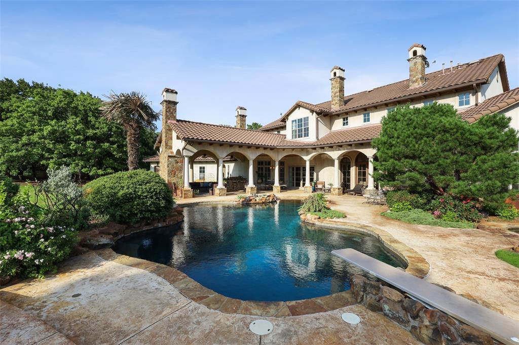 Chateau Du Lac Ph I - Residential