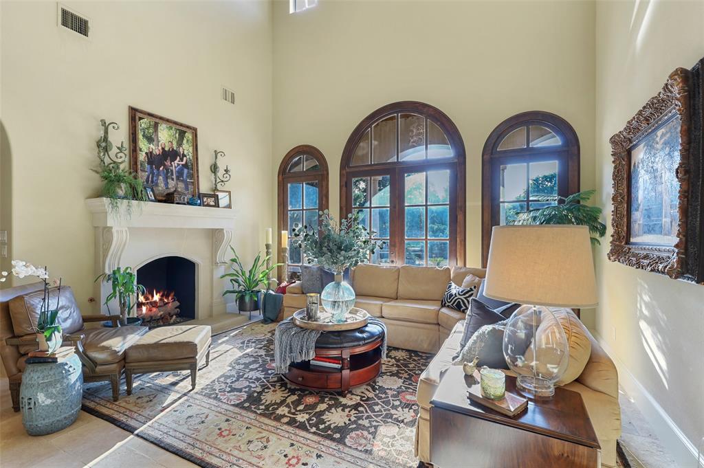 Chateau Du Lac Ph I - Residential