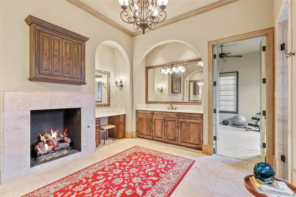 Chateau Du Lac Ph I - Residential