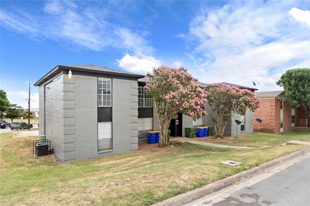 1601 Mary K Lane