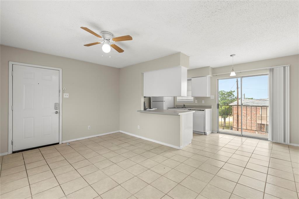 1601 Mary K Lane