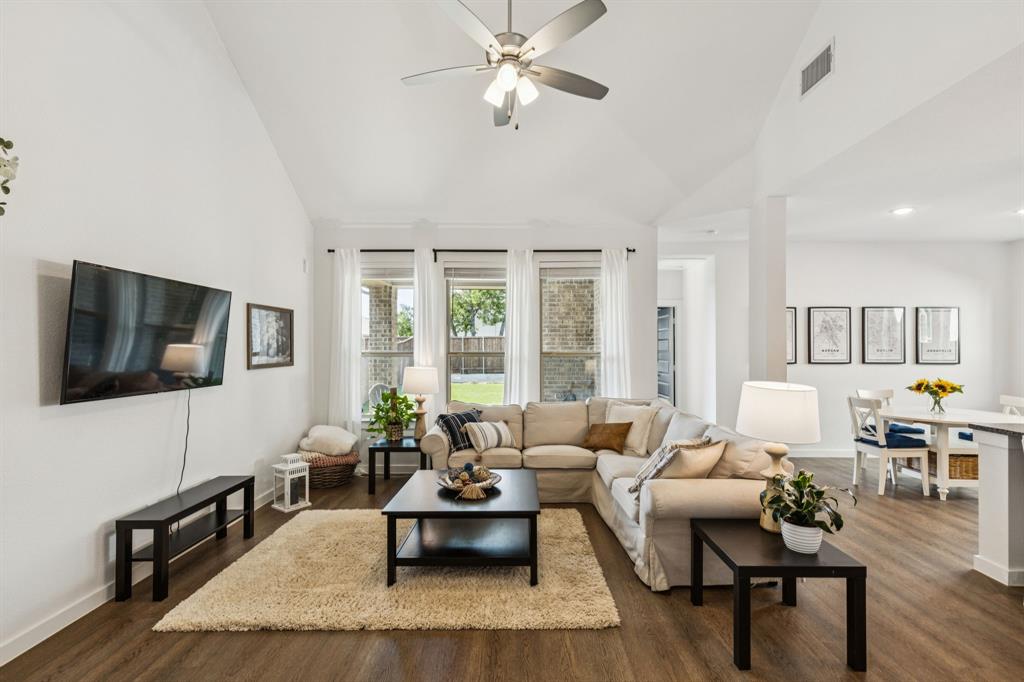 1124 Friesian Lane
