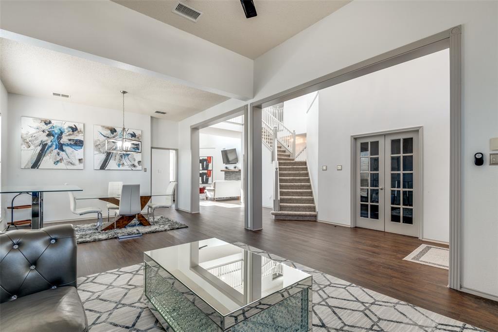 4910 Bayport Circle