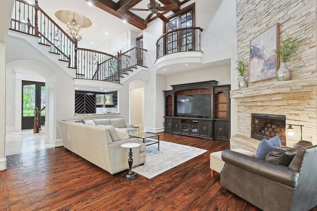 River Oaks Estates - Residential