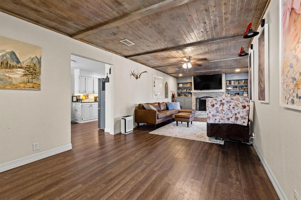 1705 W Belden Street