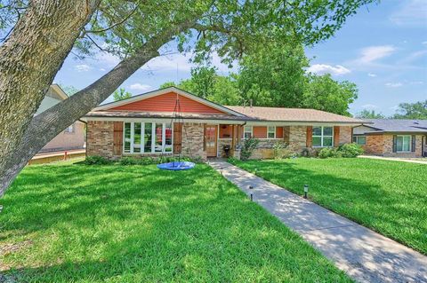 1705 W Belden Street Sherman TX 75092