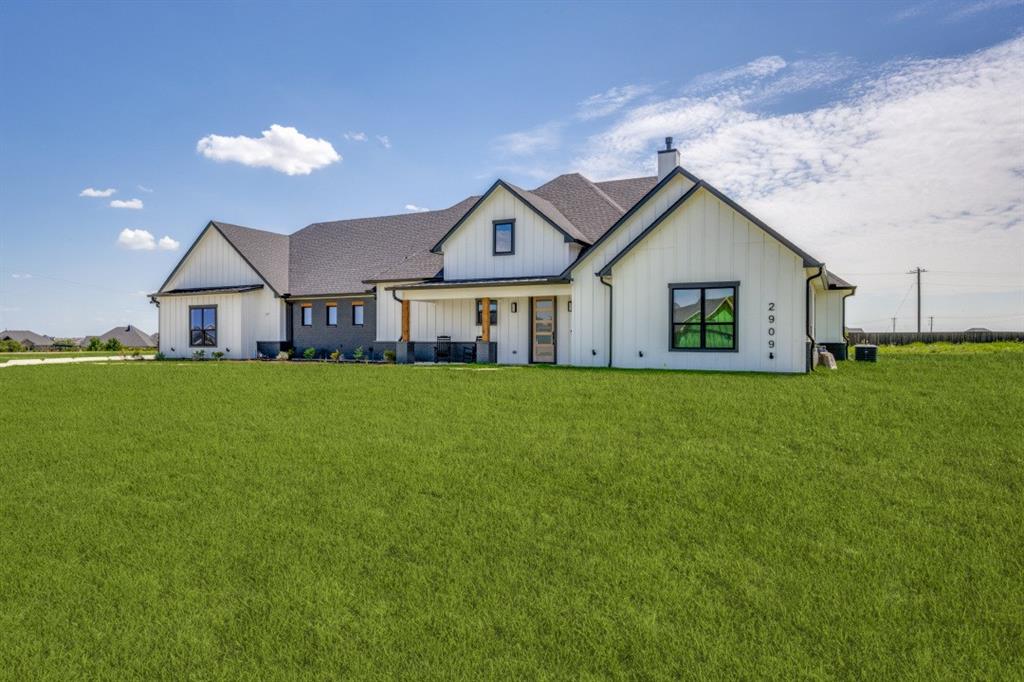 2909 Southbay Circle