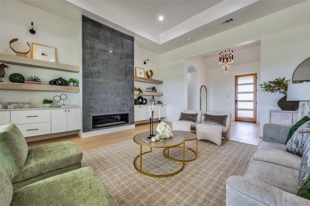 2909 Southbay Circle