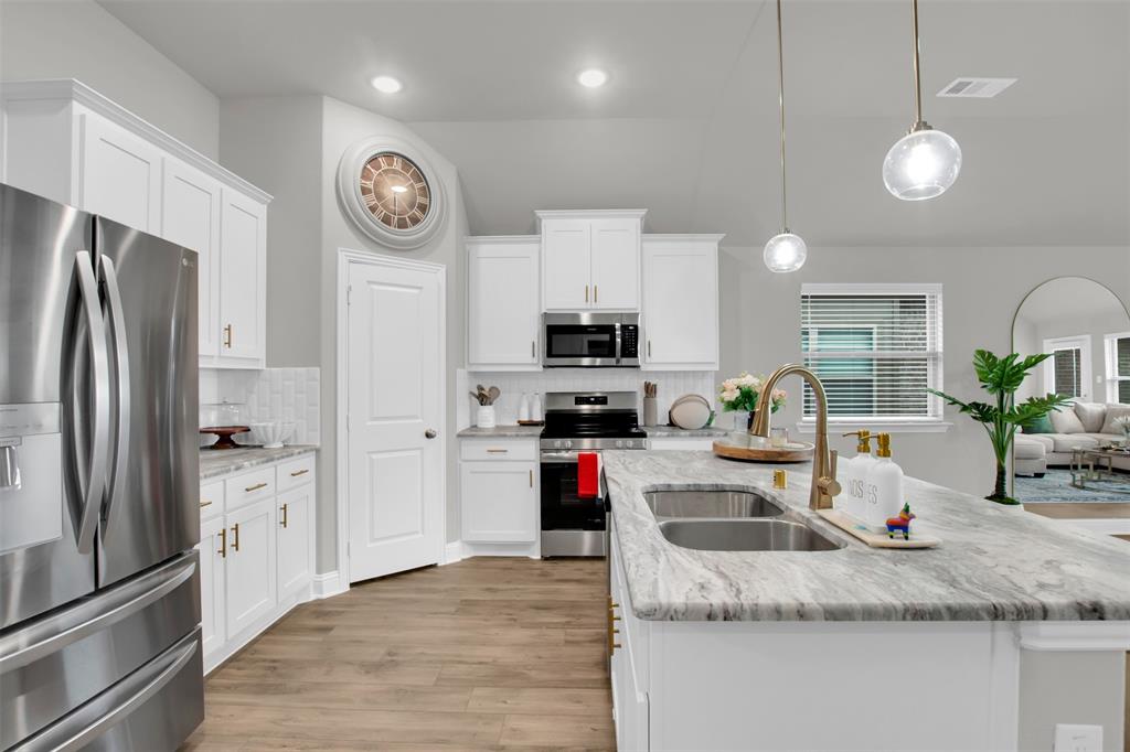 Summerwood Estates Ph 1 - Residential Lease