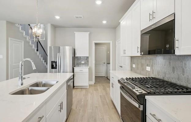 Simpsons Crossing - Residential Lease