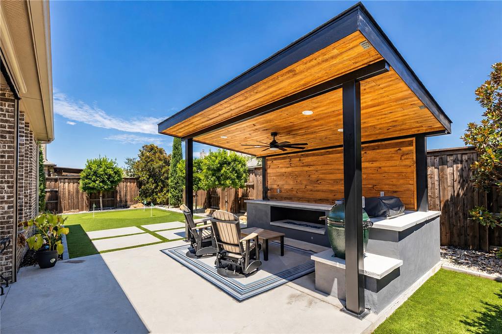 921 Drummond Drive