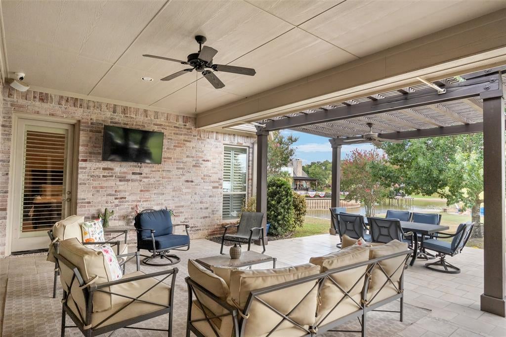 229 Lakeside Drive
