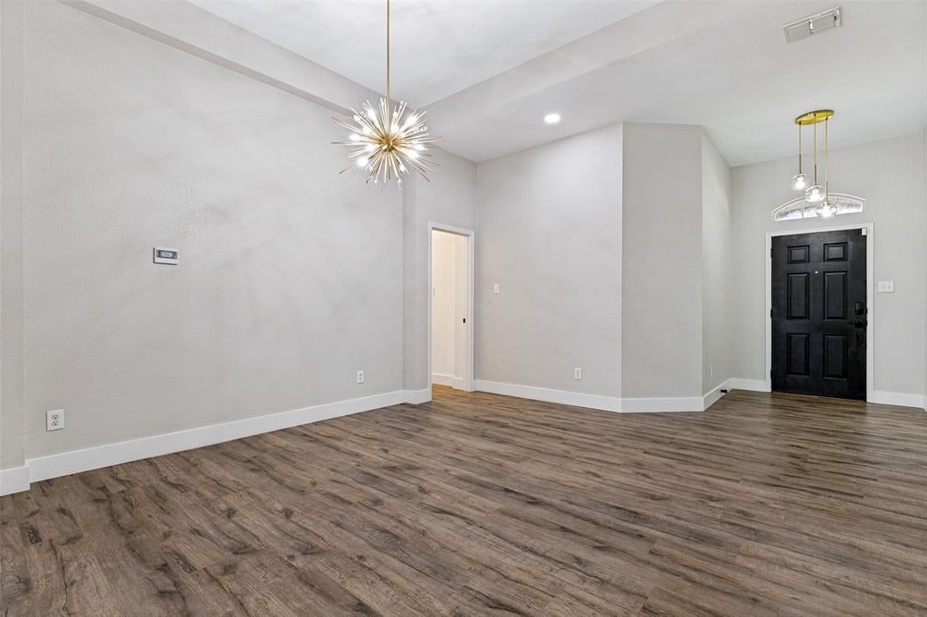 1535 Sandlewood Drive