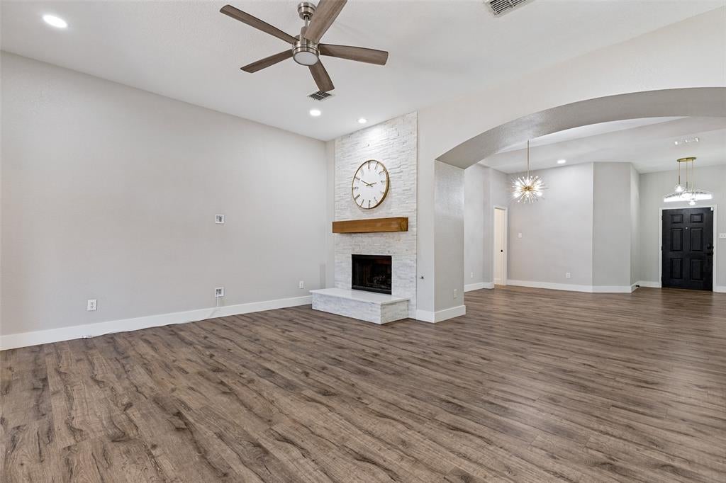 1535 Sandlewood Drive
