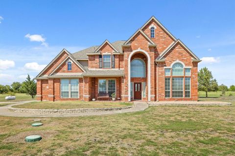 A home in Farmersville